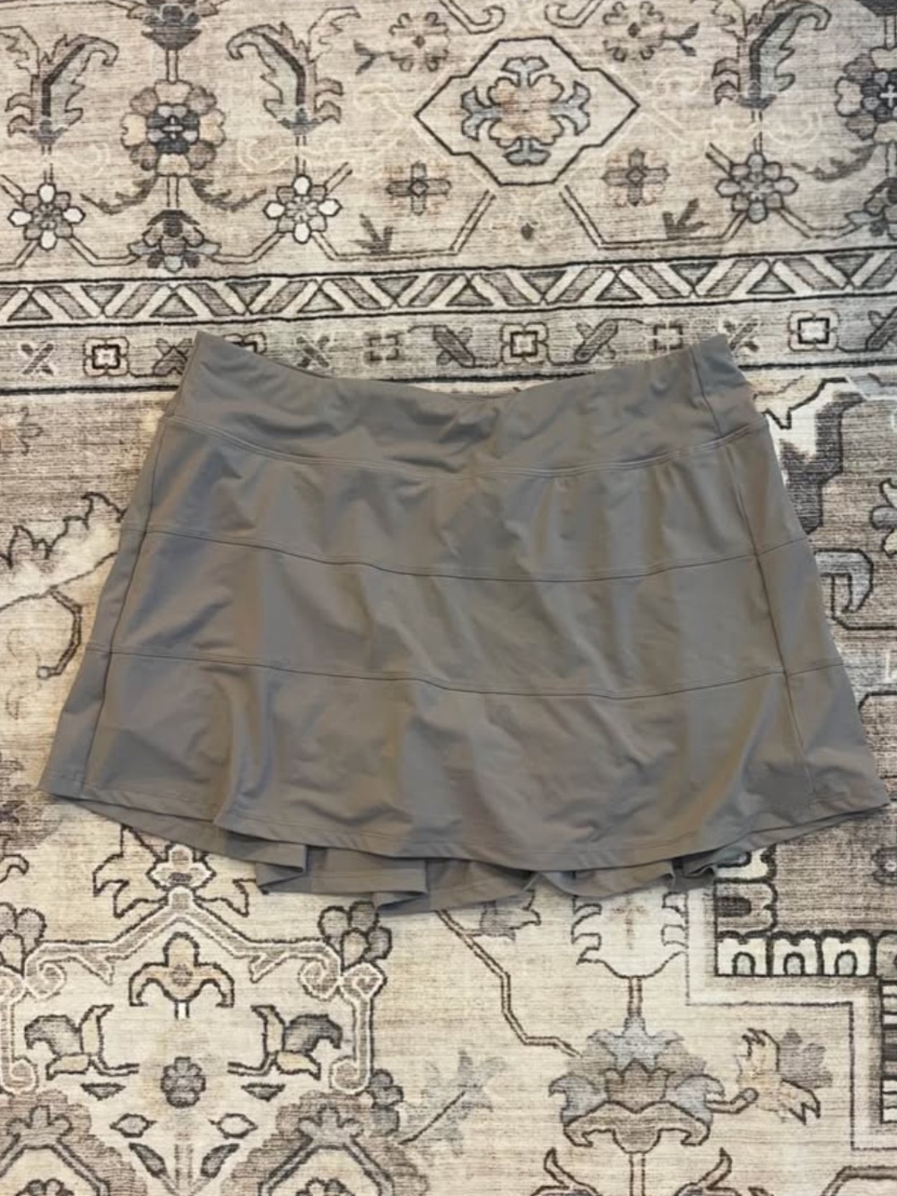 Amazon Women's Gray Active Skort - Lightweight Performance